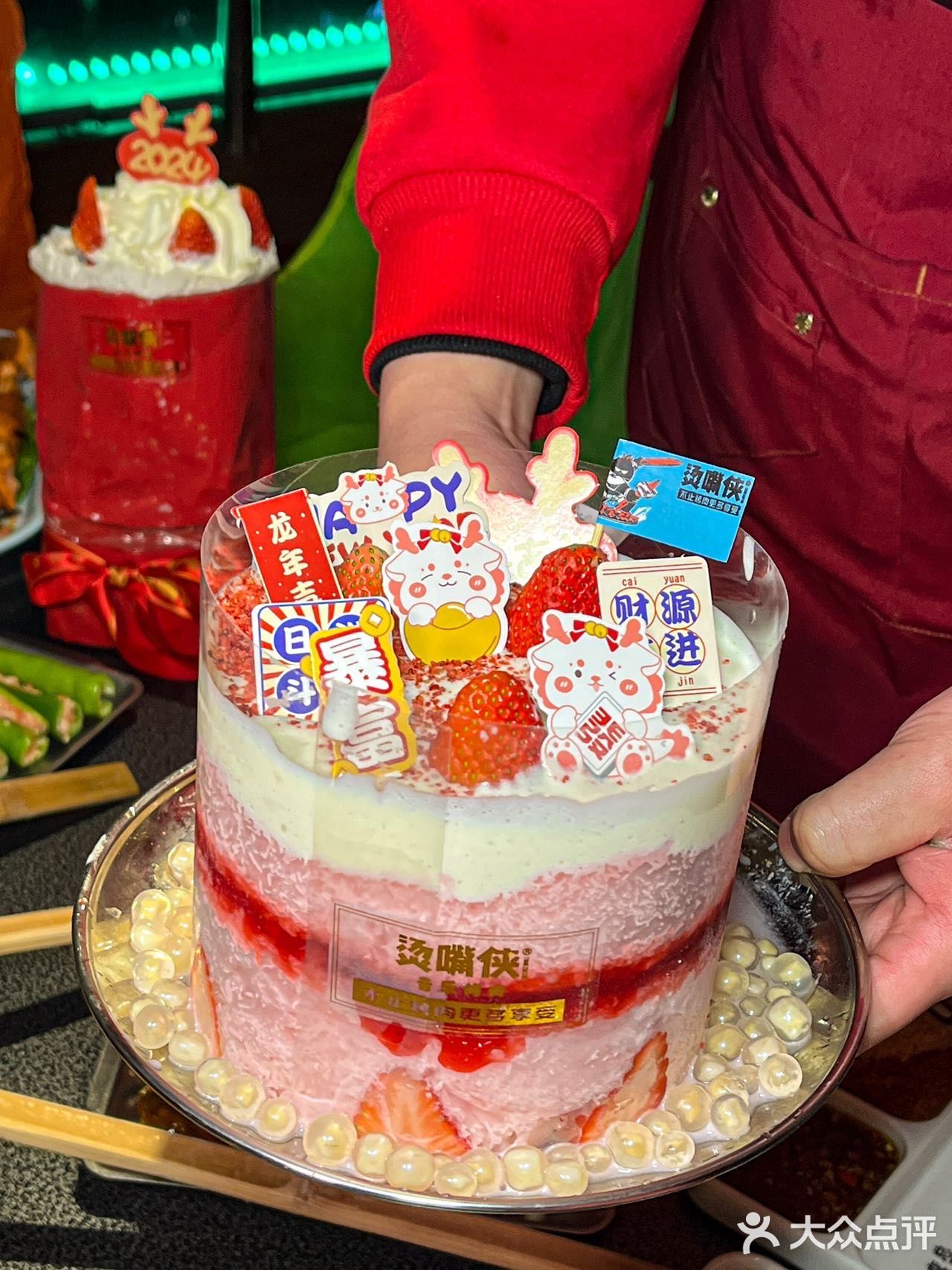 来十八梯一定要吃啊，天台音乐烤肉香迷糊了！