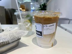 鲜萃拿铁-TRIPS BURGER(大钟寺店)
