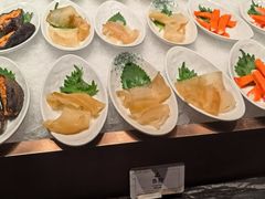 -雍容荟帝王蟹活龙虾展台自助(IFS黑金店)