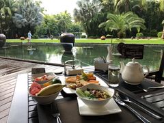 -三亚湾海居铂尔曼度假酒店