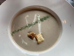 黑松露野菌浓汤-YUE·6·西式融合餐厅(外滩六号店)