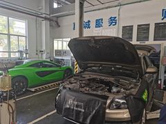 -华胜奔驰宝马奥迪专修连锁(虹梅南路店)