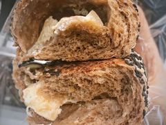 杂粮奶酪面包-味多美蛋糕(航天桥店)