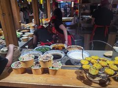 自助取餐区-沙州食驿·非遗小吃夜市