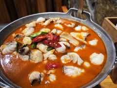 -老滇山寨•云南特色菜•地方菜•民族风情歌舞表演(金碧店)