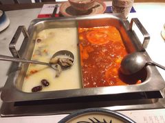 -尚尚仙·酸汤猪手·猪肚鸡火锅(华联万柳购物中心店)