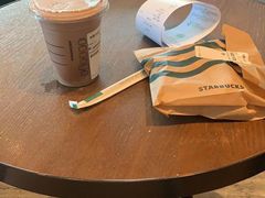 -星巴克臻选(上海中环广场2F店)