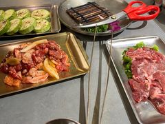-围炉肉舍丹东海鲜烤肉·烤活鳗(步行街店)
