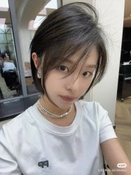 -米娜造型蛋白烫发