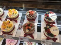 -花花卷卷·鲜食蛋糕(静安久光百货店)