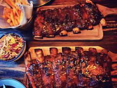 -Ribs & Burgers The Rocks
