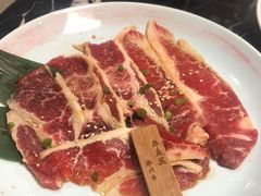 -山川小町·极番烧肉(新地假日广场店)