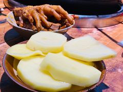 -四小区火锅·巷子里的重庆火锅(花照壁店)