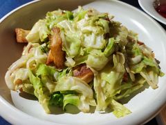 包包菜炒馕-伊带伊路新疆美食府(呼家楼店)
