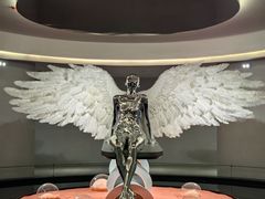 -涨巢·潮玩水疗局