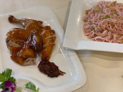 脆皮吊烧鸡-榕江春·点心荟