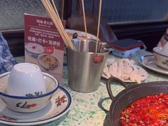 -鸿姐老火锅(疁城新天地店)