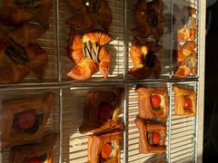 -VERIE BAKEHOUSE