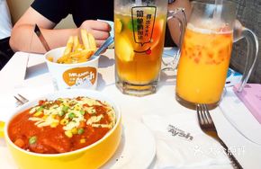 Signature Fresh Fruit Tea