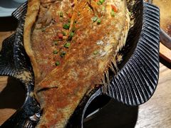 -蜜桃餐厅·伴山(湖滨商业街店)