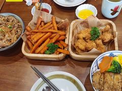 -8PINTS八品脱·日料·烧鸟·精酿小酒馆(莘庄店)