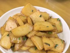 小葱农家土豆-芦茨金富饭庄·25年老字号·专做稻草鸡