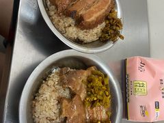 -梁阿婆廿年老牌扣肉糯米饭