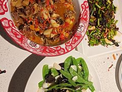 -老萍巷莲花血鸭·萍乡地标江西菜(步行街店)