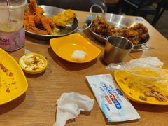 -BHC炸鸡(明洞总店)