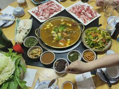 -顶顶汤火牛排火锅·经典铜锅涮肉