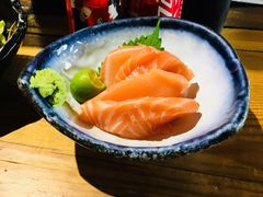 三文鱼刺身-鸟鸣门屋台料理(金帝银泰店)