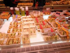 -巴黎贝甜(大宁国际商业广场店)