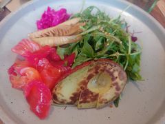 春竹笋腌制三文鱼沙拉-O'mills Sourdough Bakery&Bistro(永嘉路店)