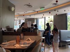 -必胜客(阿诗玛店)