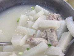 -余杨鸭鸭餐厅