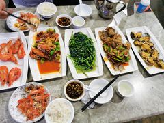 -四川小胡子海鲜(丁村万人海鲜广场店)