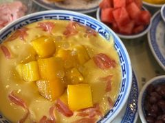 杨枝甘露-广信牛奶甜品世家(台东店)
