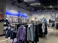 -adidas(滔搏朝阳大悦城店)