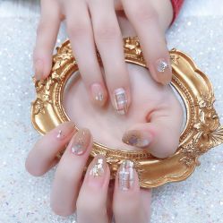 -七彩虹美甲美睫 半永久