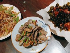 -泉畔人家·老济南经典鲁菜(大明湖店)