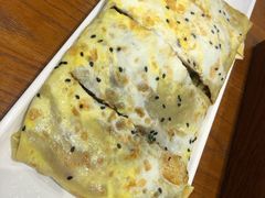 传统煎饼果子-四季小馆·地道北京小吃(广百店)