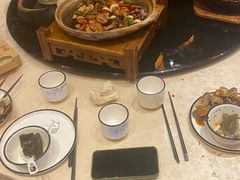 -帅巴人舅母子腊蹄民俗村