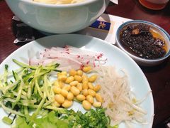 炸酱面-北平食府·北京烤鸭(北京西站六里桥店)