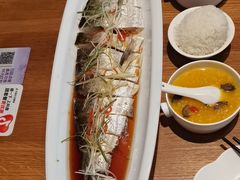 清蒸海鲜汁翘嘴大白鱼-花舍·新派粤菜·西餐·下午茶(亚运村·鸟巢店)