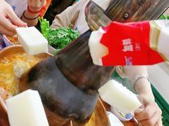 -楼外楼大刀肉传统火锅居(博学路店)