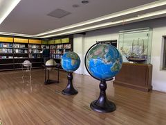 -新华书店(新街口旗舰店)