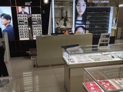 -宝岛眼镜(群光广场店)