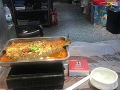 -老街烧烤大排档·地道湖北菜·龙虾馆(汉口火车站店)