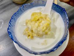 椰汁榴莲河粉-黄师奶甜品店