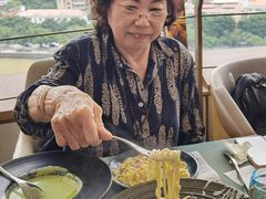 -杏荟旋转餐厅(广州爱群店)